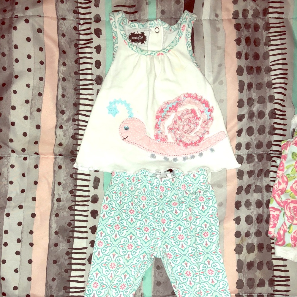 MudPie babygirls 0-6 month top and pants outfit
